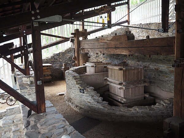 Teilrekonstuktion der Kelteranlage